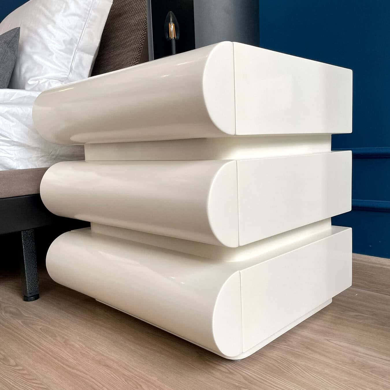Hazin Bedside Table